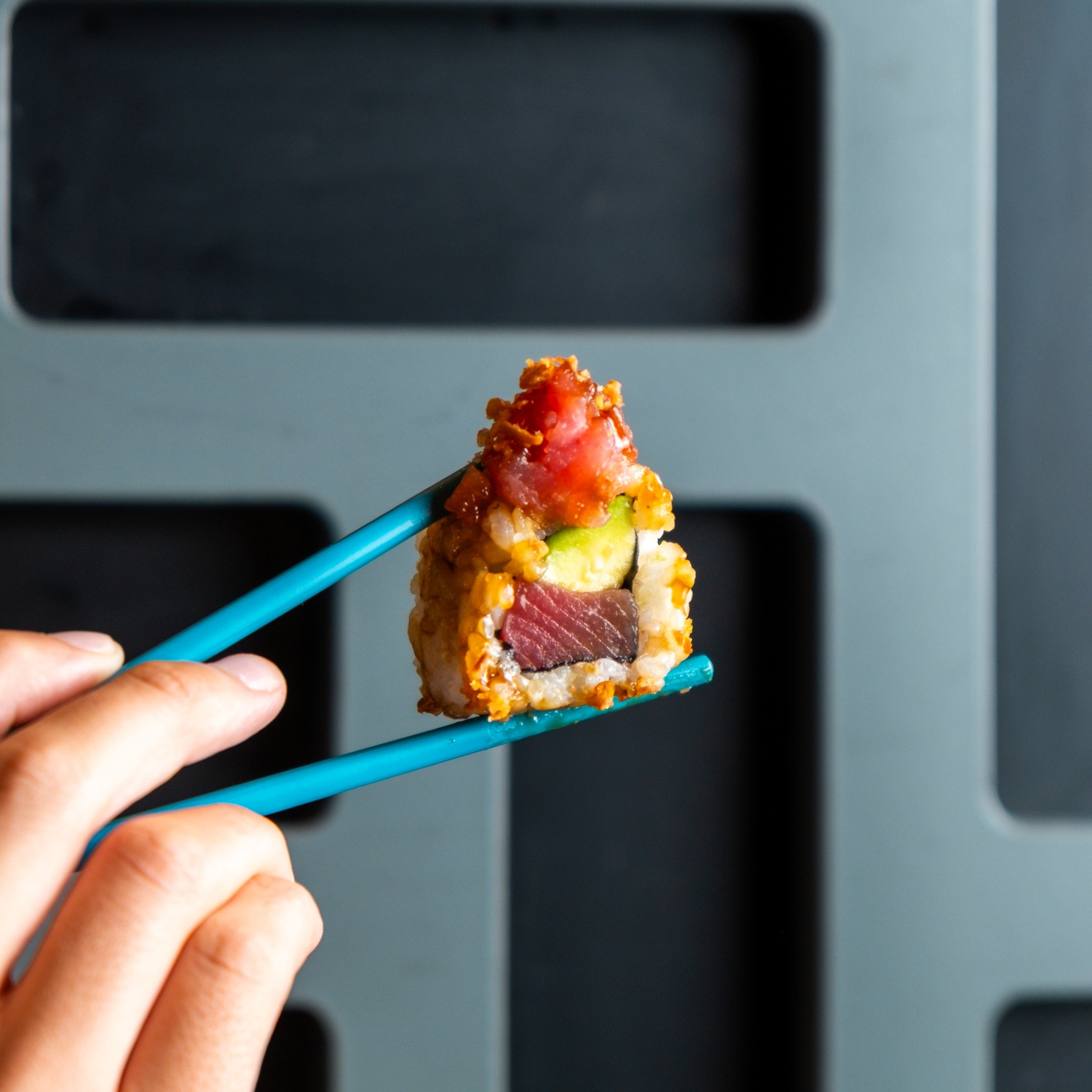 sushi pezzo bacchette